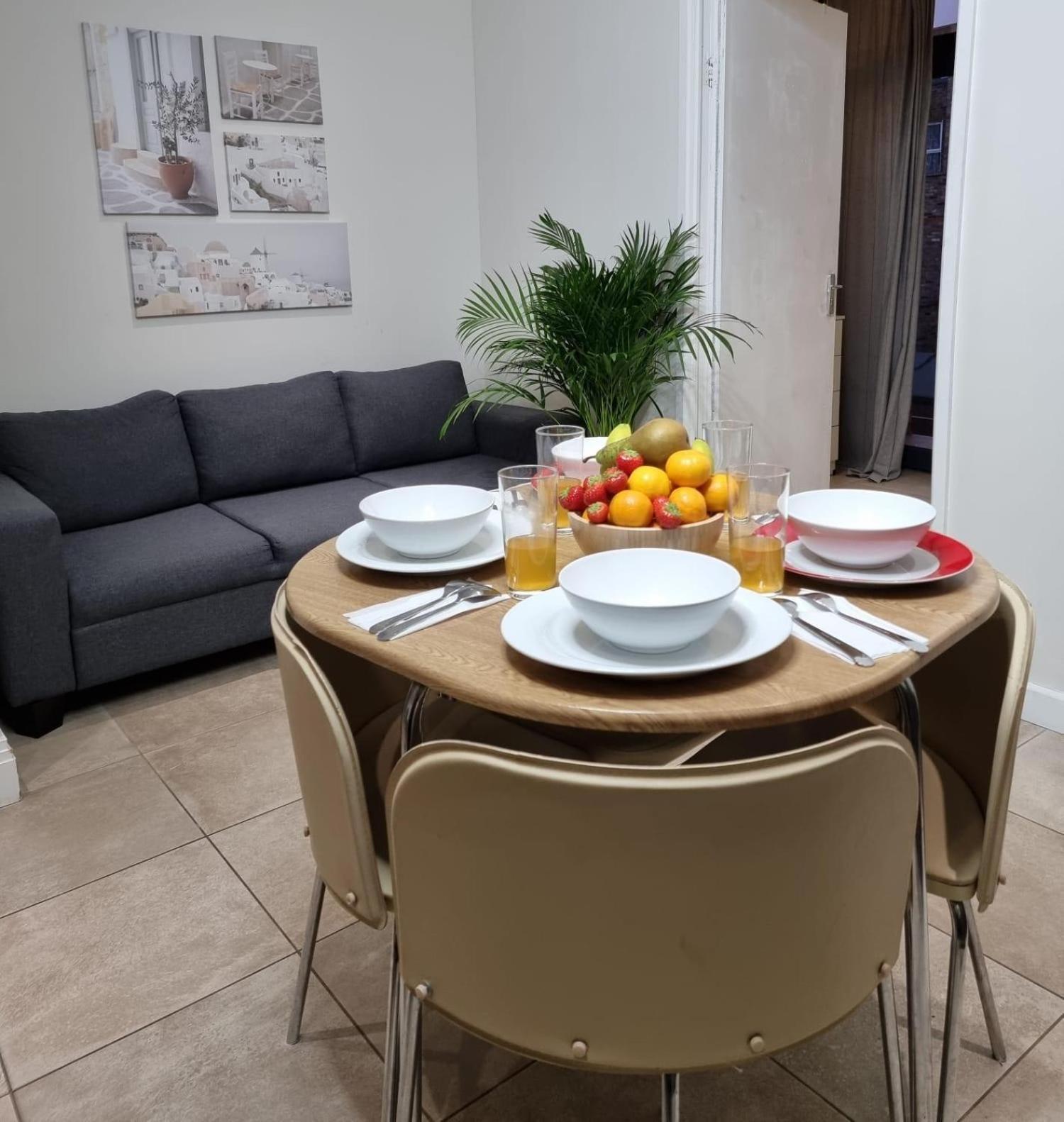 Luxury 4-Bed Apartment With Balcony & Garden, Near Emirates Stadium, 15 Mins To Central Londres Exterior foto